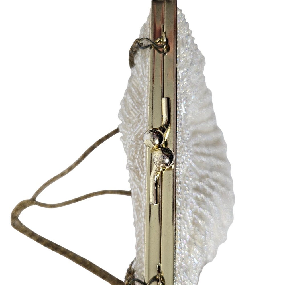 La Regale Vintage Beaded Shell Crossbody Clutch Bag Iridescent White Gold Chain - Picture 4 of 6